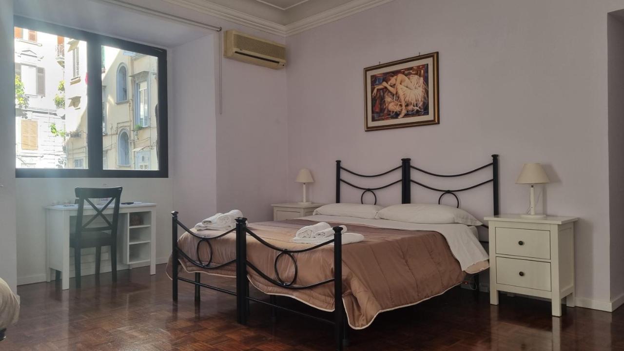 Archivio Storico Napoli Centro Bed and Breakfast Buitenkant foto